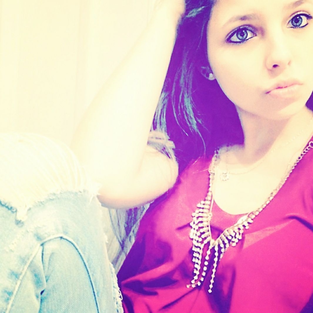 Meet your Posher, Mikayla